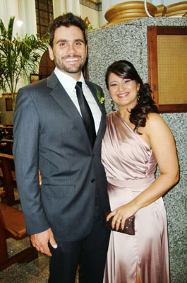 Um belo casal na Catedral: Marcelo Sola de Freitas-Fabiana
